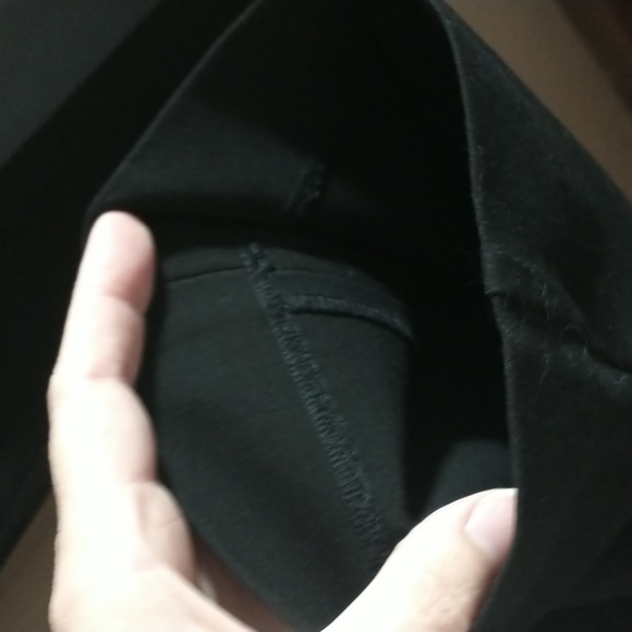 Ann Taylor black straight leg pants in size 6 EUC - Picture 6 of 6